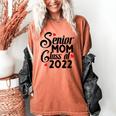 Senior Class Of 2022 School Graduation Mom Women's Comfort Colors T-Shirt Yam