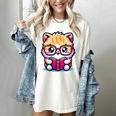 Adorable Book Lover Persian Cat With Reading Glasses Cute Women's Comfort Colors T-Shirt Ivory