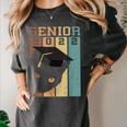 Class Of 2022 Graduation Cat Seniors Grad Women's Comfort Colors T-Shirt Pepper