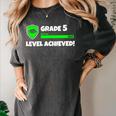 Grade 5 Level Achieved Video Gamer 5th Grade Graduation Women's Comfort Colors T-Shirt Pepper