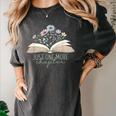 Just One More Chapter Floral Book Wildflower Aesthetic Art Women's Comfort Colors T-Shirt Pepper