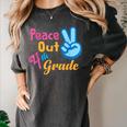 Last Day Of School Peace Out Grade 4 Graduation Kids Women's Comfort Colors T-Shirt Pepper