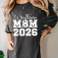 Senior 2026 Wrestling Mom Proud Senior 2026 Mom Graduation Women's Comfort Colors T-Shirt Pepper
