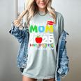 Graduation Proud Mom Of 2025 Kindergarten Graduate Women's Comfort Colors T-Shirt Bay