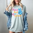 Last Day Of School Peace Out Grade 4 Graduation Kids Women's Comfort Colors T-Shirt Bay