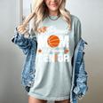 Proud Mom Of a Basketball Senior Class Of 2026 Graduation Women's Comfort Colors T-Shirt Bay