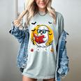 Cute Ghost Reading Book Retro Halloween Librarian Women's Comfort Colors T-Shirt Denim