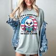 A Good Day To Read a Book Reading Eagle With American Flag Women's Comfort Colors T-Shirt Denim