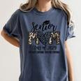 Senior Mom Class Of 2025 Senior Mama 2025 Leopard Graduation Women's Comfort Colors T-Shirt Denim