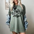 2025 Graduation The Tassel Was Worth The Hassle University Women's Comfort Colors T-Shirt Berry