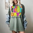 2025 Last Day Of School Autograph Kindergarten Graduation Women's Comfort Colors T-Shirt Berry