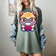 Adorable Book Lover Persian Cat With Reading Glasses Cute Women's Comfort Colors T-Shirt Berry
