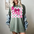 Class Of 2026 Senior Coquette Pink Bow Graduation Family Premium Tri-Blend Women's Comfort Colors T-Shirt Berry