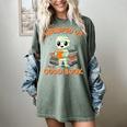 Cute Halloween Teacher Librarian Mummy Reading Books Women's Comfort Colors T-Shirt Berry