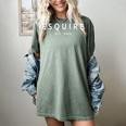 Esquire Est 2024 Attorney Lawyer Law School Graduation Women's Comfort Colors T-Shirt Berry