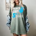 Fifth Grade Graduation Peace Out 5th Grade Boys Women's Comfort Colors T-Shirt Berry