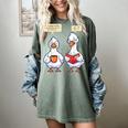 How Many Nights Reading Goose Book Lover Reader Women's Comfort Colors T-Shirt Berry