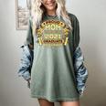 Proud Mom Graduation Of 8th Grade Graduate Women's Comfort Colors T-Shirt Berry