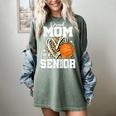 Proud Senior Mom Class Of 2026 Basketball Graduation Leopard Women's Comfort Colors T-Shirt Berry