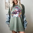 Snowman Reading Book Lovers Christmas Bookworm Librarian Women's Comfort Colors T-Shirt Berry Snowman Reading Book Lovers Christmas Bookworm Librarian Women's Comfort Colors T-Shirt Berry
