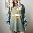 Wears Loves Cats Avoids People I Introvert Women's Comfort Colors T-Shirt Berry