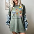 I Will Read Books On A Boat And Everywhere Reading Teachers Women's Comfort Colors T-Shirt Berry
