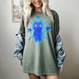 Yk2 Grunge Earthy Blue Cat With Stars Tomboy 90s Nostalgia Women's Comfort Colors T-Shirt Berry