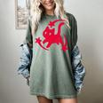 Yk2 Grunge Scary Cat With Shooting Stars 90s Nostalgia Women's Comfort Colors T-Shirt Berry