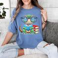 Book Lover Reading Iguana Women's Comfort Colors T-Shirt Chalky Mint