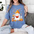 Cute Beanie Ghost Bookworm Cozy Book Reading Halloween Women's Comfort Colors T-Shirt Chalky Mint