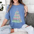 Cute Bookmas Christmas Book Tree Book Lover Teacher Women's Comfort Colors T-Shirt Chalky Mint