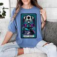 Gothic Girl Tarot Card Introverted Reader And Reading Women's Comfort Colors T-Shirt Chalky Mint