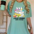 Every Bunny Loves To Read Easter Cute Reading Books Lover Women's Comfort Colors T-Shirt Violet