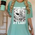 Reading Time At Last Book Lover Introvert Skeleton Reading Women's Comfort Colors T-Shirt Violet
