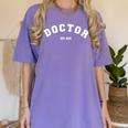 Doctor 2021 Est Medical Doctor Med School Graduation Women's Comfort Colors T-Shirt Violet