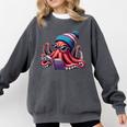 Octopus Reading Book Kraken Book Lover Comfort Colors Sweatshirt Pepper