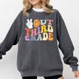 Peace Out Third 3rd Grade Graduation Graduate Class Of 2025 Comfort Colors Sweatshirt Pepper