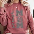 Senior Mom 2026 Wrestling Athlete Proud Parent Graduation Comfort Colors Sweatshirt Crimson