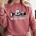 Never Forget Retro Camera Photography Nostalgia Comfort Colors Sweatshirt Orchid