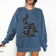 Men Pixel Art Geometric Book Human Drawing Graphic Men Comfort Colors Sweatshirt Blue Jean