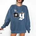 Old School Dad OG Hip Hop Head Vinyl Retro 80s90s Nostalgia Comfort Colors Sweatshirt Blue Jean Old School Dad OG Hip Hop Head Vinyl Retro 80s90s Nostalgia Comfort Colors Sweatshirt Blue Jean