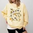 Books Lover Bookish Ghost Himalayan Cat Reading Halloween Comfort Colors Sweatshirt Blue Spruce Books Lover Bookish Ghost Himalayan Cat Reading Halloween Comfort Colors Sweatshirt Blue Spruce