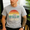 Vintage Lion Dad Father Grandpa Father's Day Men's Casual T-Shirt Sport Grey