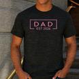 Pink Dad Est 2026 Logo Father 2026 Loading New Dad 2026 Men's Casual T-Shirt Dark Grey