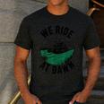 We Ride At Dawn Lawn Mower Zero-Turn Dad Mowing Men's Casual T-Shirt Dark Grey