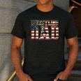 Wrestling Dad American Flag Matching For Dads Of Wrestlers Men's Casual T-Shirt Dark Grey