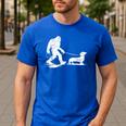 Bigfoot Walking Dachshund Tee Wiener Dog Dad Men's Casual T-Shirt Royal Blue