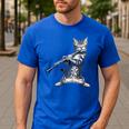 Cat Playing The Clarinet For Cat Lover Cat Mom Cat Dad Men's Casual T-Shirt Royal Blue