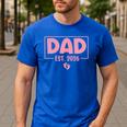 Dad Est 2026 Logo Daddy 2026 Soon To Be New Father 2026 Men's Casual T-Shirt Royal Blue
