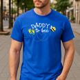 Daddy To Bee Pregnancy Announcement Baby Shower Men's Casual T-Shirt Royal Blue